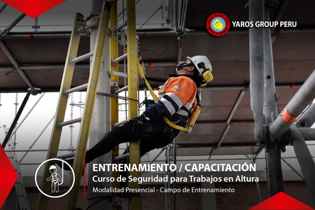Trabajador realizando práctica de ascenso con equipo de protección