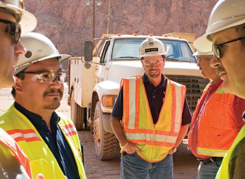 Capacitación en seguridad industrial para minería y construcción